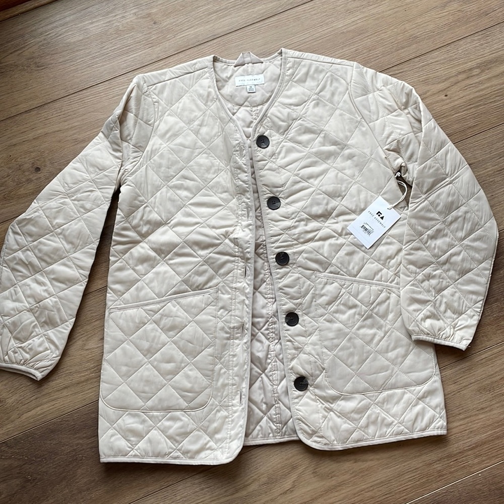 Free Assembly Quilted Lightweight Liner Jacket Cream with Brown Buttons